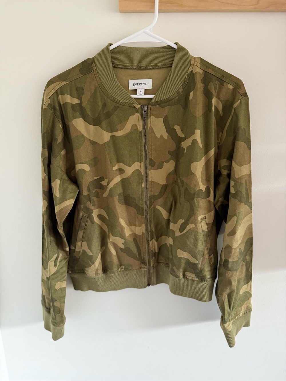 Evereve Olive and Tan Camo Bomber Jacket Medium Linen Blend